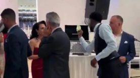 Bayern Münih'in yıldızı Alphonso Davies Türk düğününe katıldı